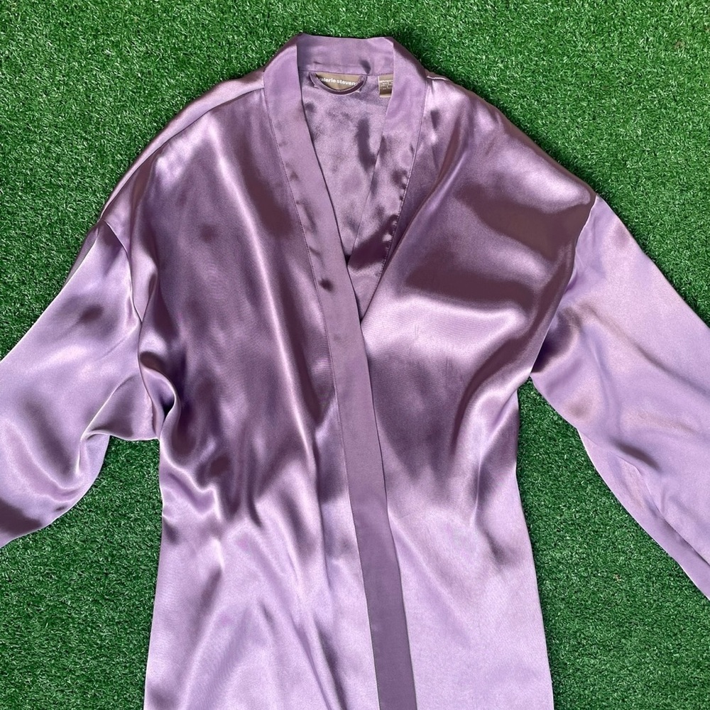 Vintage Valerie Stevens Lavender Satin Short Robe with Tie